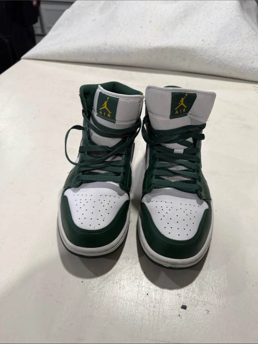 Nike Men’s High-Top Sneakers in Green, White & Yellow - Picture 2 of 5